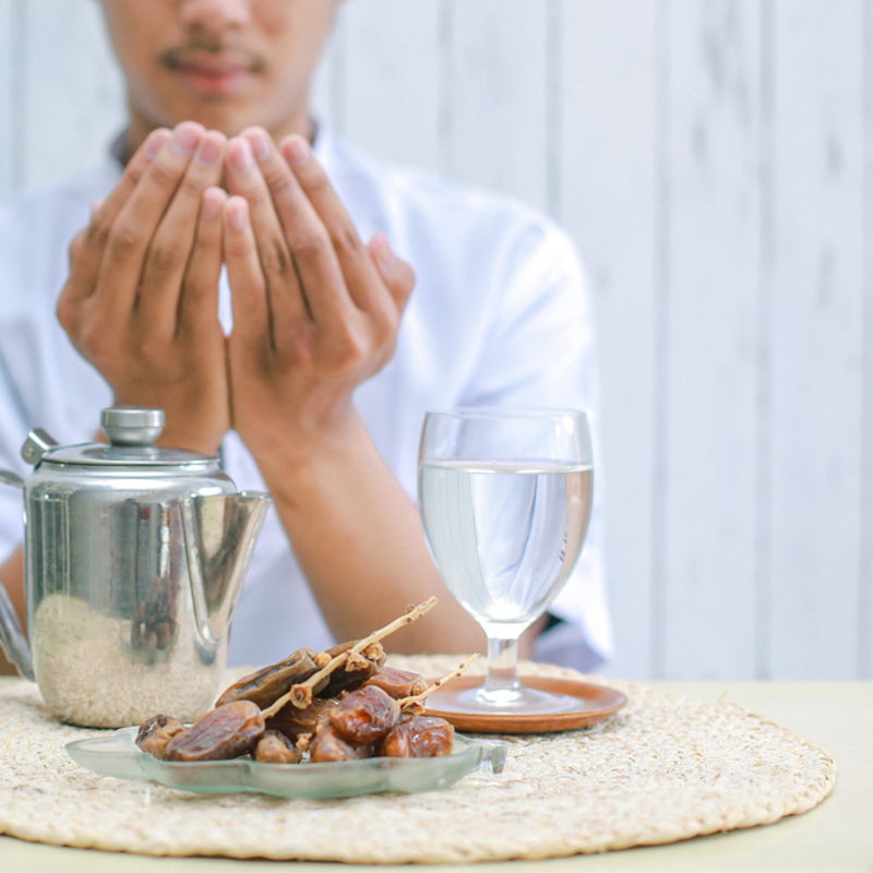 A man eating iftar during Ramadan