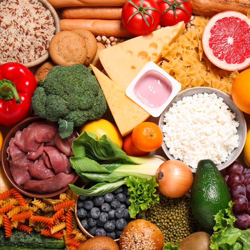 A combination of healthy foods, including fruit, vegetables, dairy, grains and a small amount of lean meat